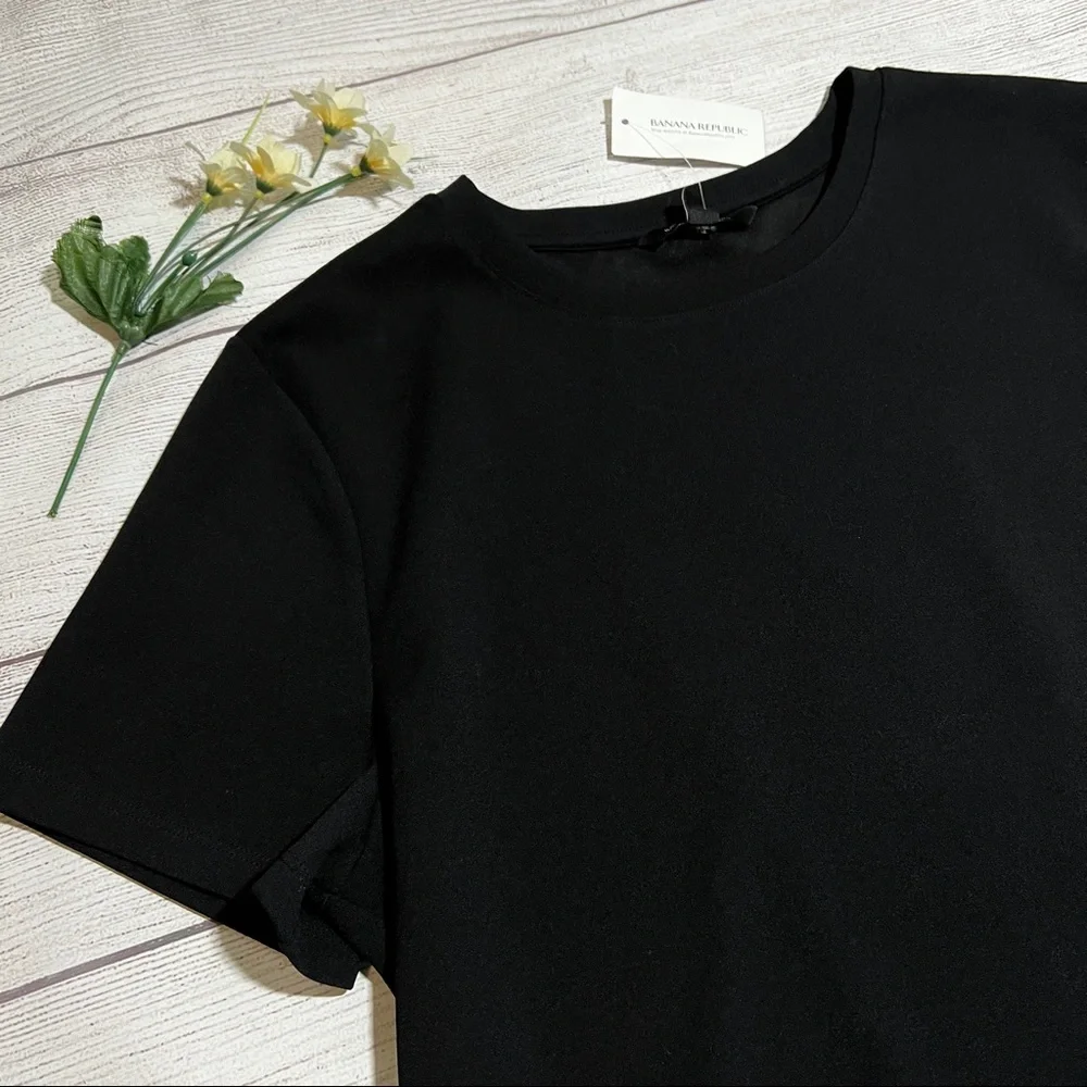 Banana Republic Crew Neck Short Sleeve Panel Detail Top - Picture 2 of 11